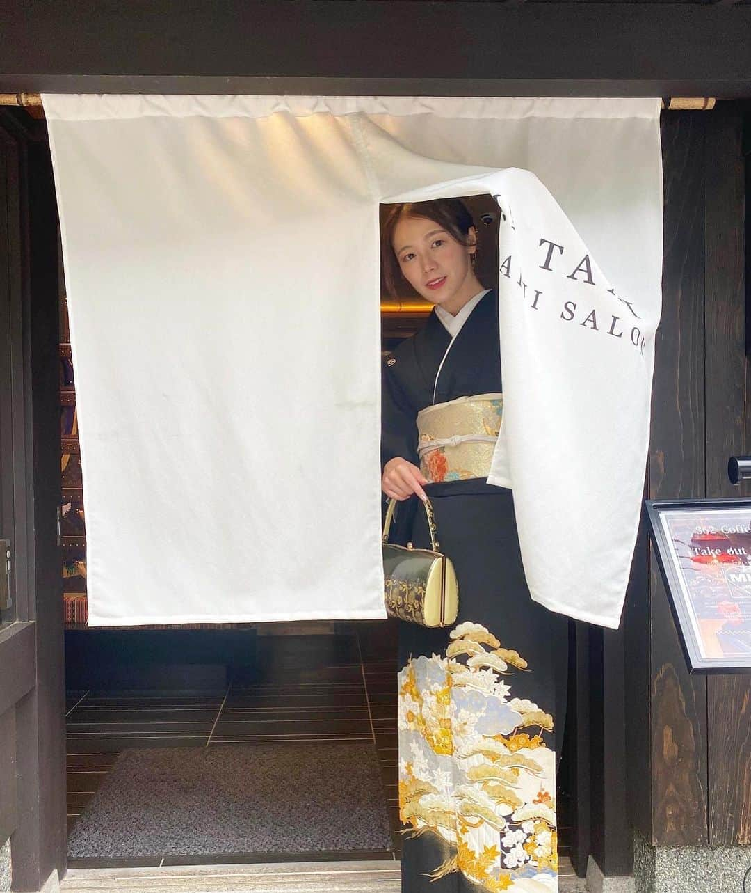 市原佑梨さんのインスタグラム写真 - (市原佑梨Instagram)「KIMONO👘🖤🩶🤍  https://mk-mimosa.top/  #京都着物レンタルミモザ#京都着物レンタル#京都着物レンタルmimosa#kyotokimonorental #kyotokimono#kimonostyle」6月5日 18時33分 - yuri_ichihara