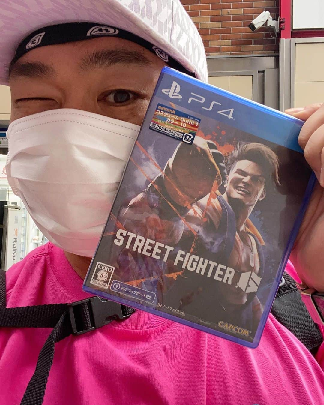 クロちゃんさんのインスタグラム写真 - (クロちゃんInstagram)「買ったしんよー！ ストリートファイター6 久しぶりにPS4引っ張り出してやるしんよー！  #ストリートファイター6 #スト6  #クロちゃん」6月5日 18時35分 - kurochandesuwawa