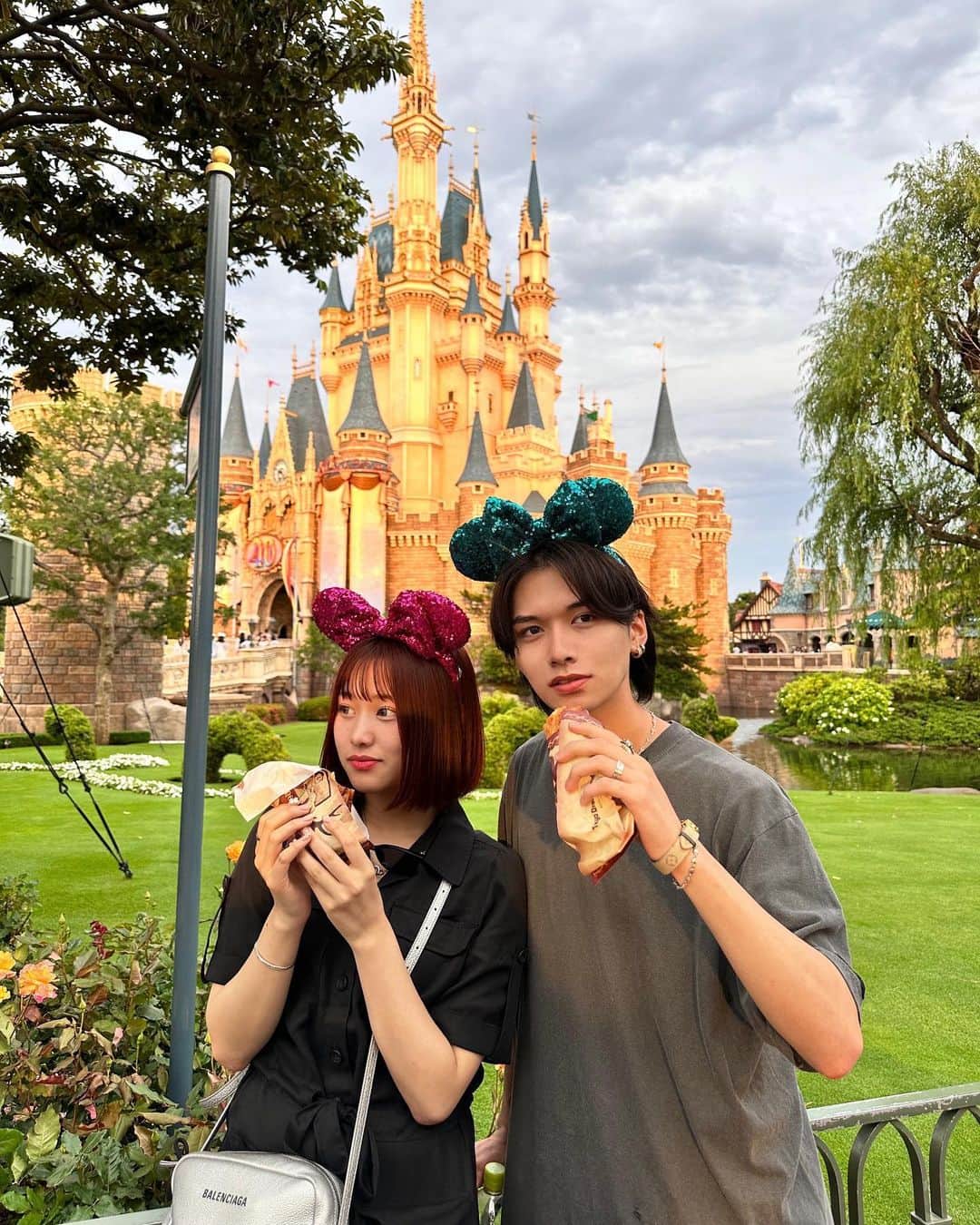 のインスタグラム：「𝚃𝚘𝚔𝚢𝚘 𝙳𝚒𝚜𝚗𝚎𝚢 𝙻𝚊𝚗𝚍🏰・゜ スペシャルゲスト^^」