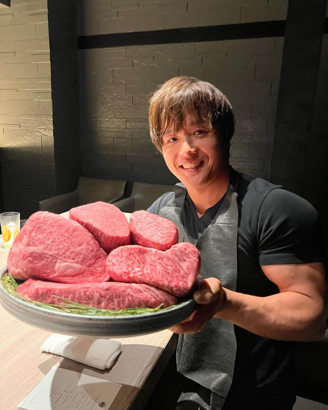 ぷろたんのインスタグラム：「全て筋肉になれー」