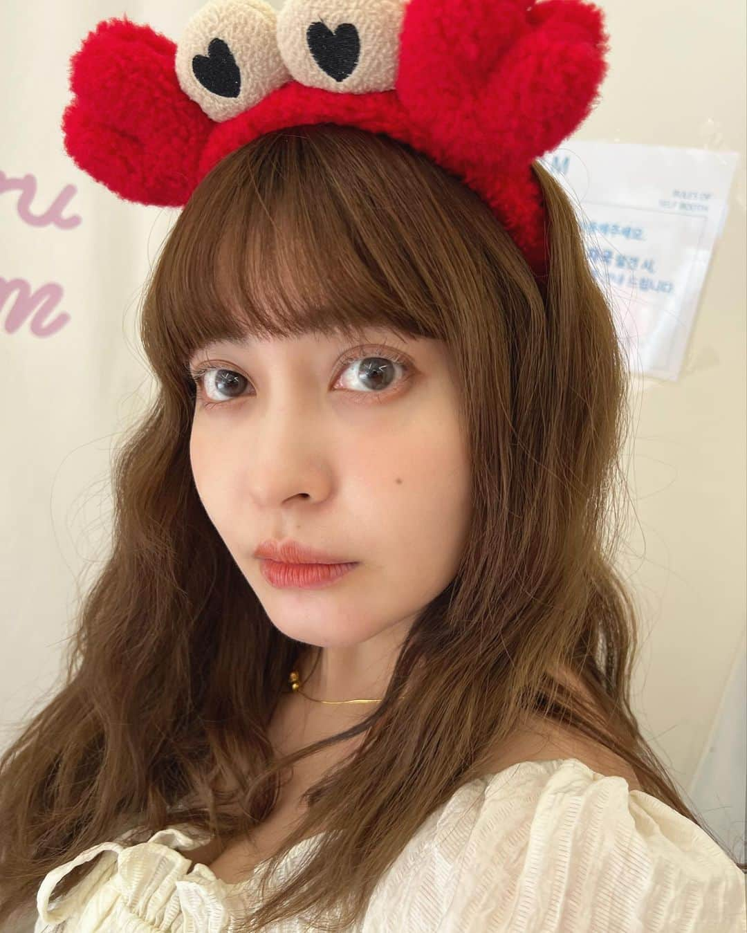 あけちゃるさんのインスタグラム写真 - (あけちゃるInstagram)「カニかぶったら盛れた🦀  #韓国旅行 #韓国 #🇰🇷 #韓国プリクラ」6月5日 19時48分 - akecharuu