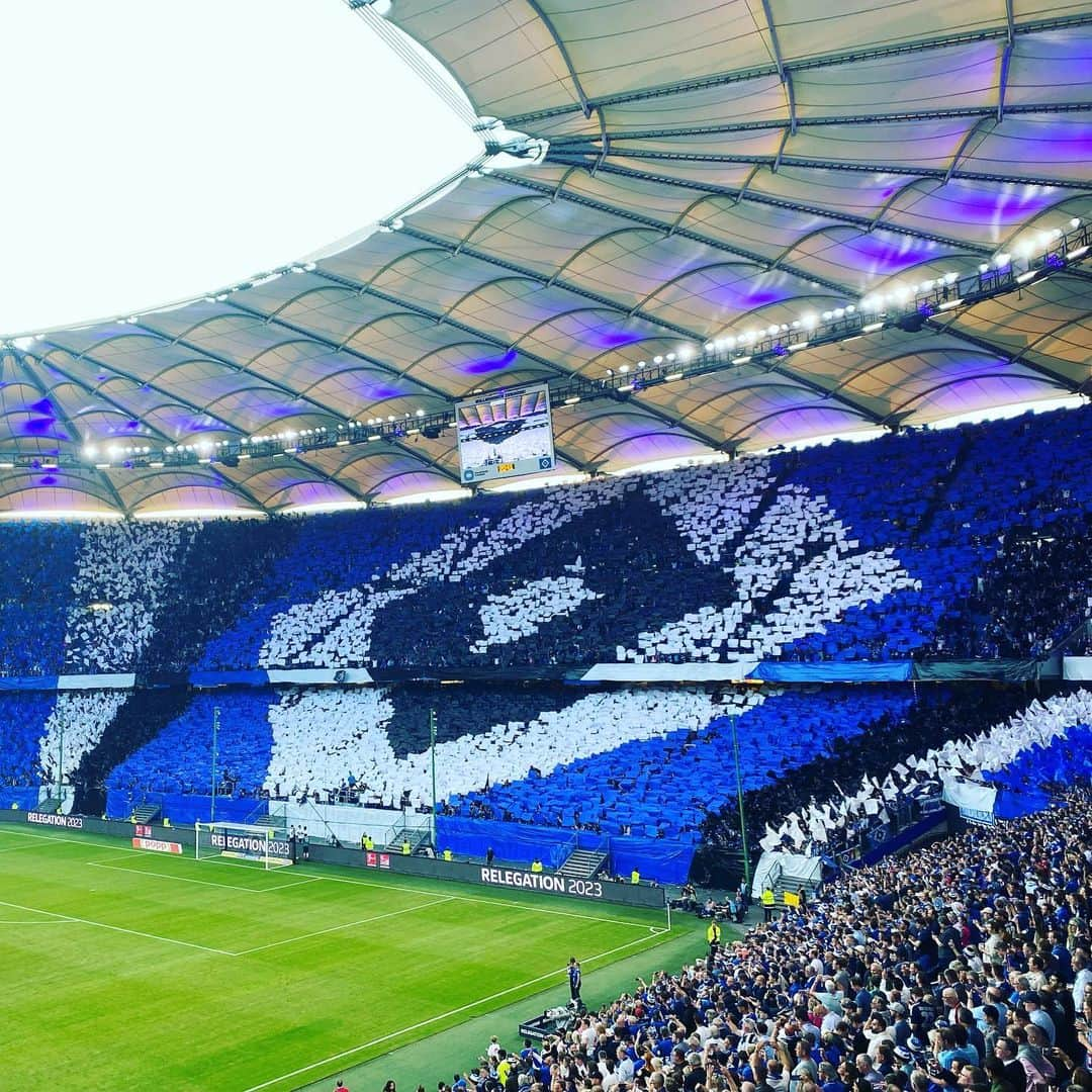 マルセル・ヤンセンのインスタグラム：「#ihrseiderstklassig #dankefürdensupport #nurderhsv 🔷」