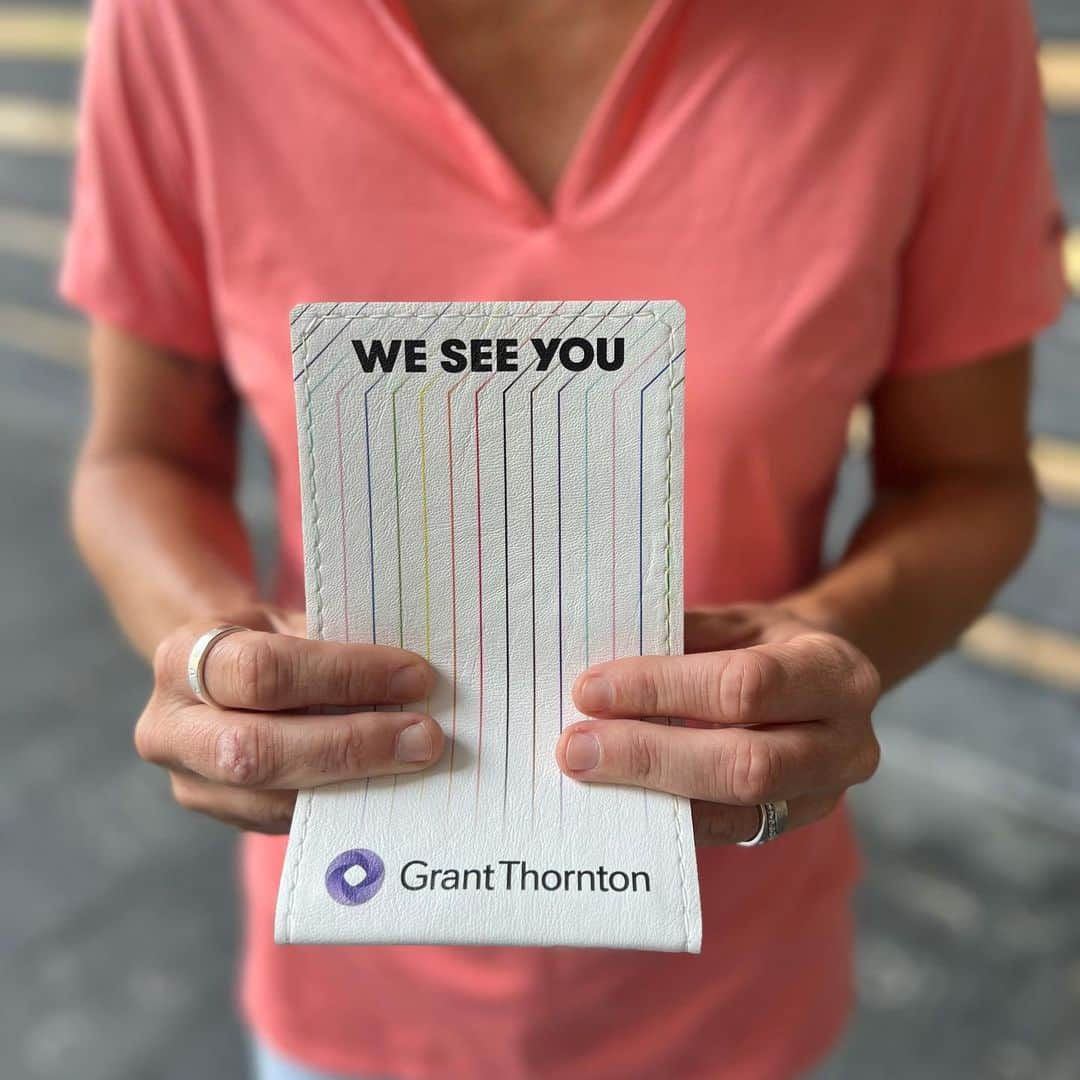 メル・リードさんのインスタグラム写真 - (メル・リードInstagram)「We see you 🌈  That’s our message. That’s our hope. And that’s our @grantthorntonusa yardage book design for this year. Thankful as always to have amazing allies and partners who stand by me in making the world a better and more accepting place during Pride month and beyond 🫶」6月6日 6時33分 - melreidgolf