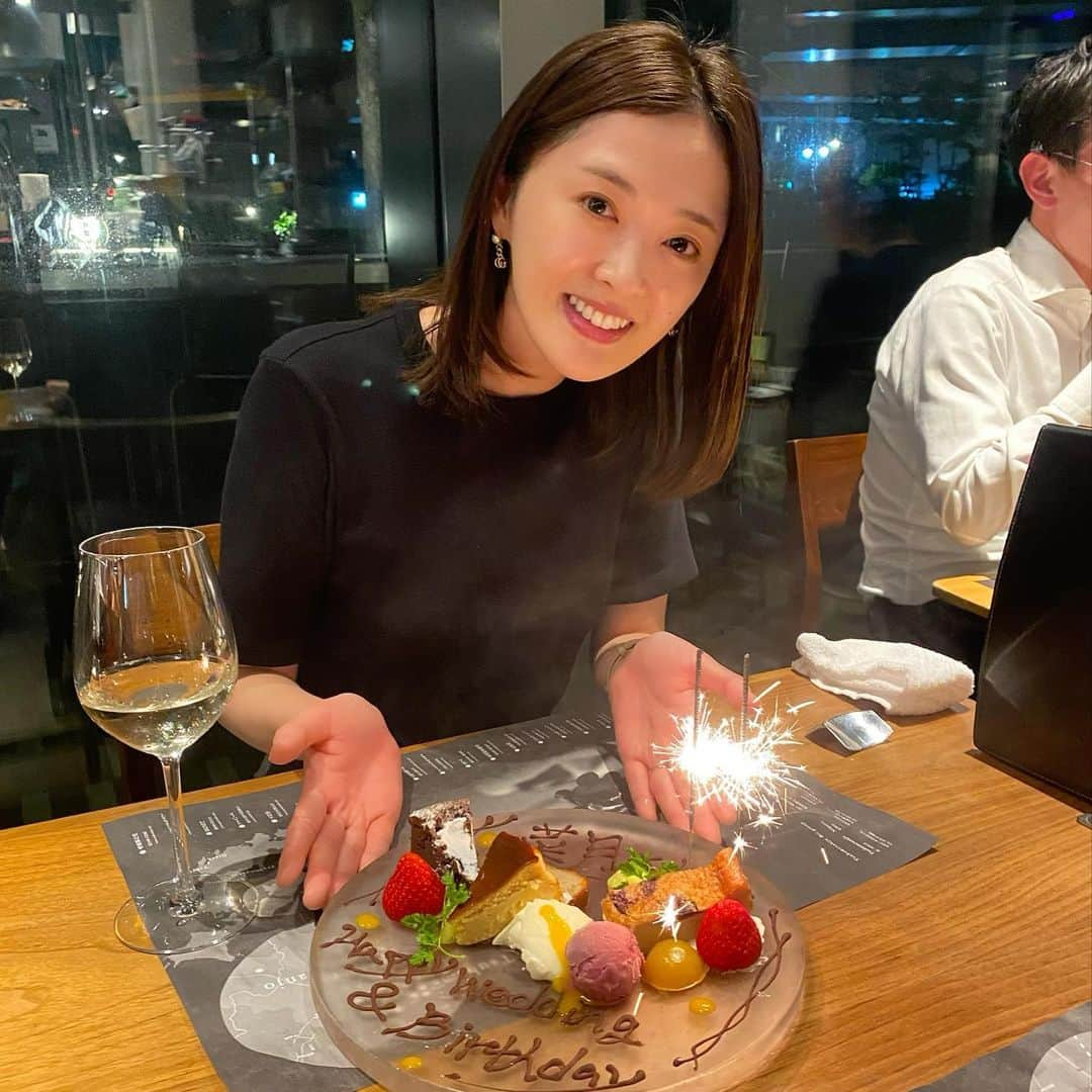 水嶋菜月のインスタグラム：「先日お祝いしてもらった時の🎂🤍プレートって何回出してもらってもうれしいよね☺️」