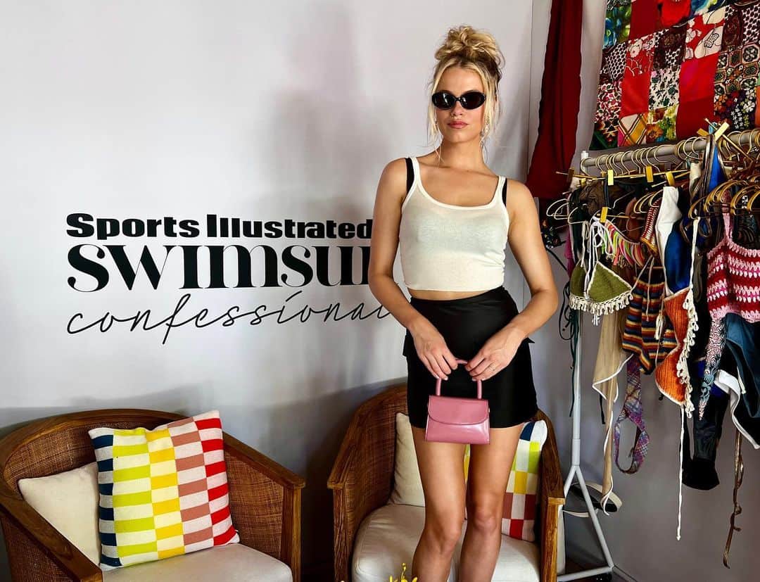 Sports Illustrated Swimsuitさんのインスタグラム写真 - (Sports Illustrated SwimsuitInstagram)「As a model since the age of 13, Hailey Clauson knows a thing or two about succeeding in the industry. In addition to being an SI Swimsuit model, @haileyclauson has also worked with notable brands like Calvin Klein, Louis Vuitton and Versace, and now, she's stepping into a new role as co-owner and creative director of @margauxtheagency - a boutique agency in Los Angeles. 💫  During Launch Week last month, we caught up with Hailey in the SI Swimsuit Confessional to talk all about her exciting new venture and she's letting us in on exactly why after so many years of modeling, this was a natural next step at the link in our bio.」6月5日 22時42分 - si_swimsuit