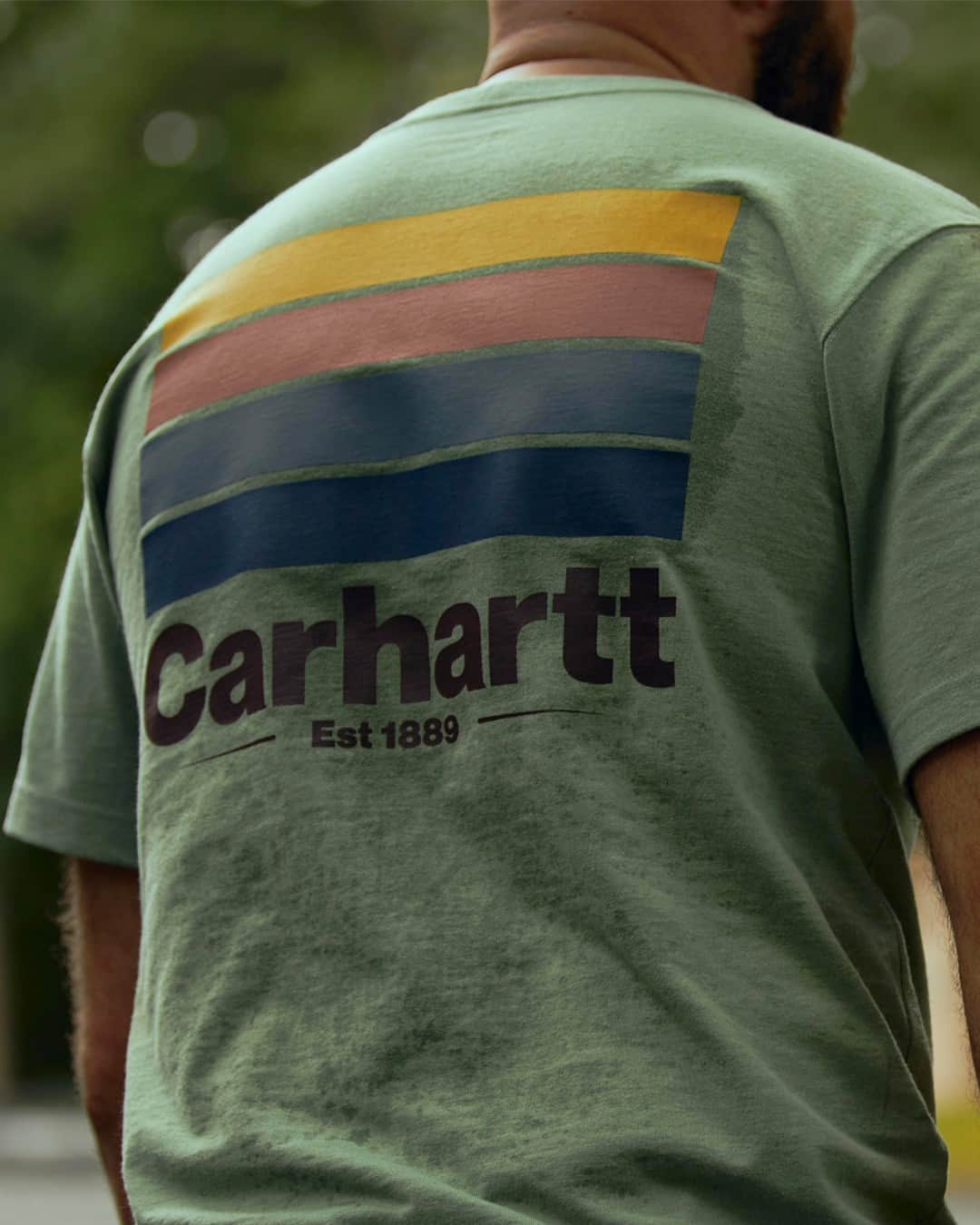 カーハートさんのインスタグラム写真 - (カーハートInstagram)「Our designers went beyond the patch for our graphic t-shirts.   #Carhartt」6月5日 22時53分 - carhartt