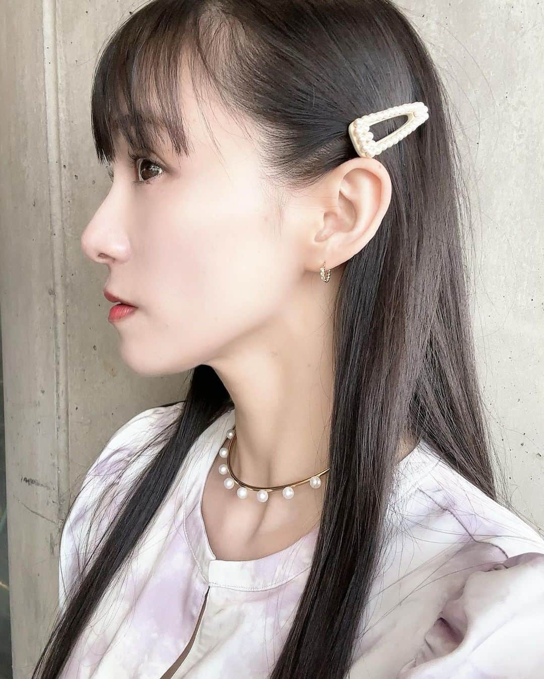 西脇綾香さんのインスタグラム写真 - (西脇綾香Instagram)「✈️→London hairpin is my amulet 🫶🏻」6月5日 22時45分 - a_chan.prfm_p000001