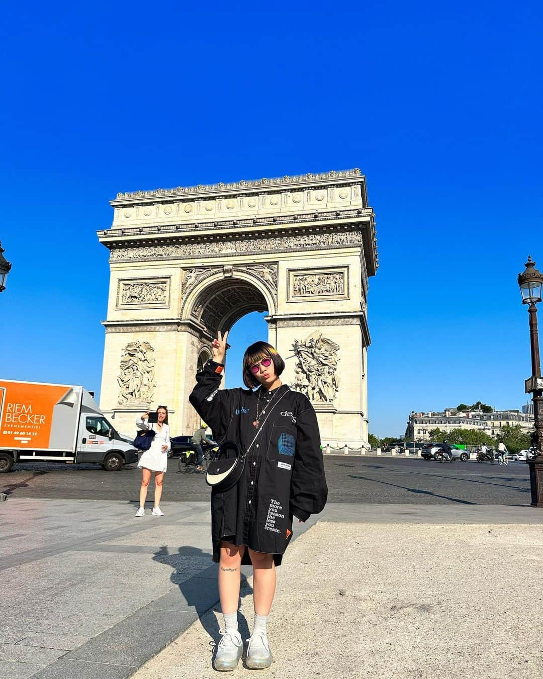 KARIN さんのインスタグラム写真 - (KARIN Instagram)「🇫🇷  #凱旋門 #エッフェル塔 #paris #france」6月5日 23時02分 - karin.tempurakidz