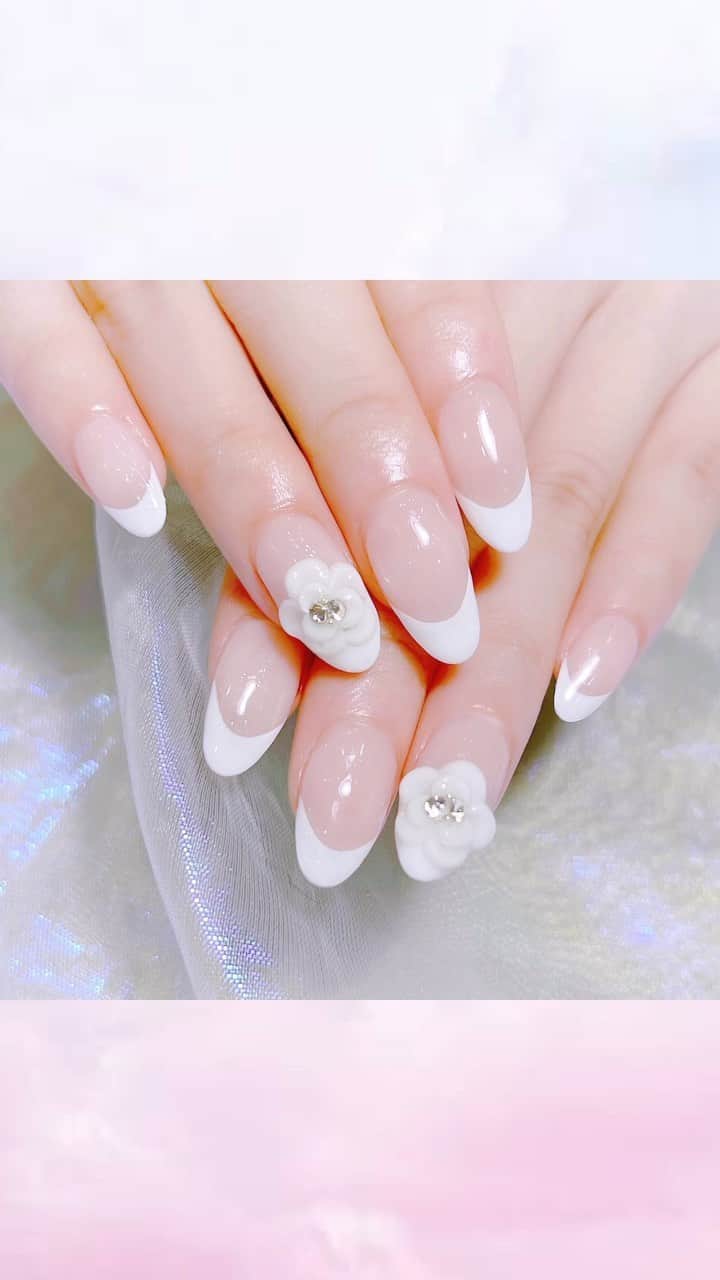 なかやまちえこのインスタグラム：「フレンチネイル💅⠀ ⠀ @pregel.jp ⠀ @kimacat_betty ⠀ @aby_sharenail ⠀ #nail #nails #nailart #ネイル #美甲 #ネイルアート  #japanesenailart #manucure #japanesenails #manicurist #gelnails #أظافر #네일아트 #미용  #เพ้นท์เล็บ #artedeuñas #เพ้นท์เล็บเจล #ジェルネイルデザイン #ネイルデザイン #nagelkunst #フレンチネイル #frenchnails」