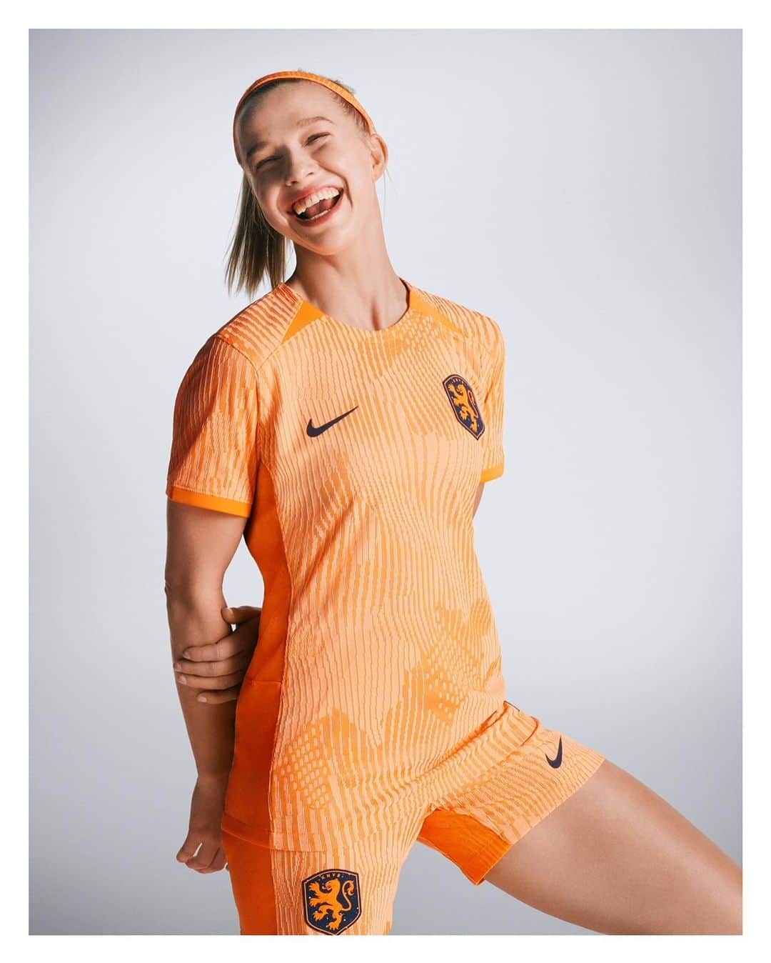 ジャッキー・グローネンさんのインスタグラム写真 - (ジャッキー・グローネンInstagram)「Our colour. I can’t wait for Oranje, like never before 🧡 #nikefc」6月5日 22時57分 - jackie_groenen_14