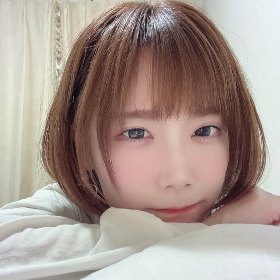 愛川こずえさんのインスタグラム写真 - (愛川こずえInstagram)「ﾈﾑｲ」6月5日 23時09分 - aikawa_kozue