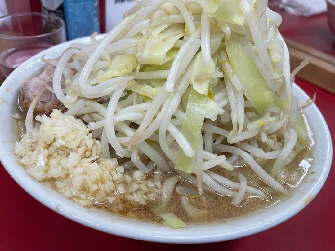 のインスタグラム：「最近初二郎しました。」