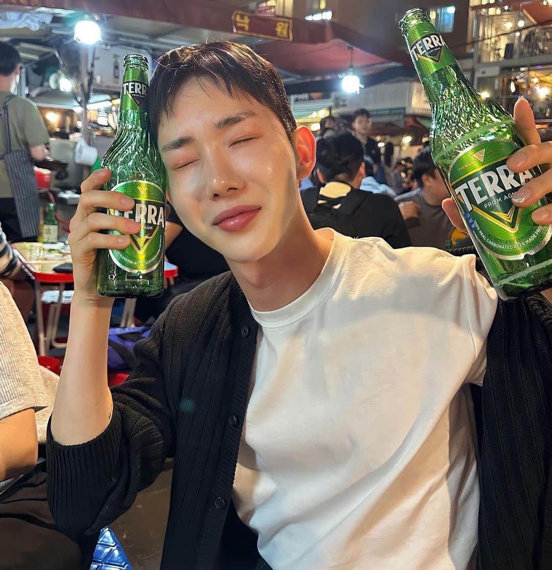 チョ・グォン さんのインスタグラム写真 - (チョ・グォン Instagram)「알쓰가술한잔했습니다만. (사주안봤습니닼)」6月5日 23時13分 - kwon_jo