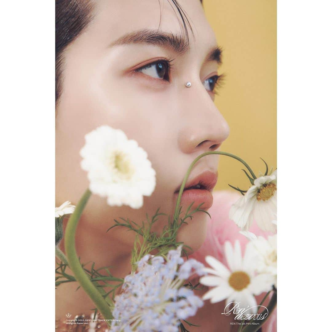 レン さんのインスタグラム写真 - (レン Instagram)「렌 (REN) The 1st Mini Album    'Ren’dezvous'    Concept Photo 4 (SEASON ver.)    2023. 6. 13. 6PM (KST)    #렌 #REN #최민기 #CHOIMINGI     #Rendezvous    #BPM #BigPlanetMade  🙈💐」6月6日 0時03分 - mingi_choi