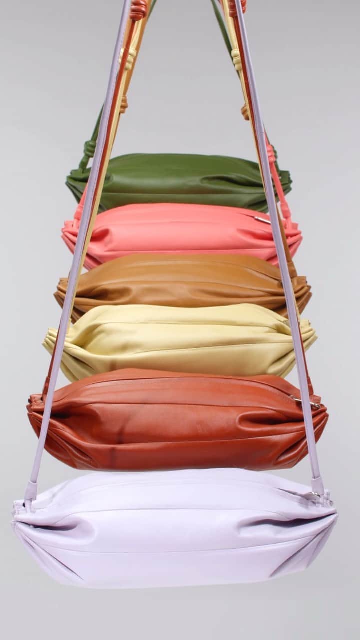 マリメッコのインスタグラム：「Just in: your summer arm candy 🍬 Sweep up the all-new Karla bag in your favorite flavor, from butter popcorn to berry mascarpone. Inspired by a classic candy wrapper, Karla serves a modern twist in creamy leather.​  ​Shop Karla like a kid in a candy store at marimekko.com. Link in bio.​  ​#marimekko #karlabag​」