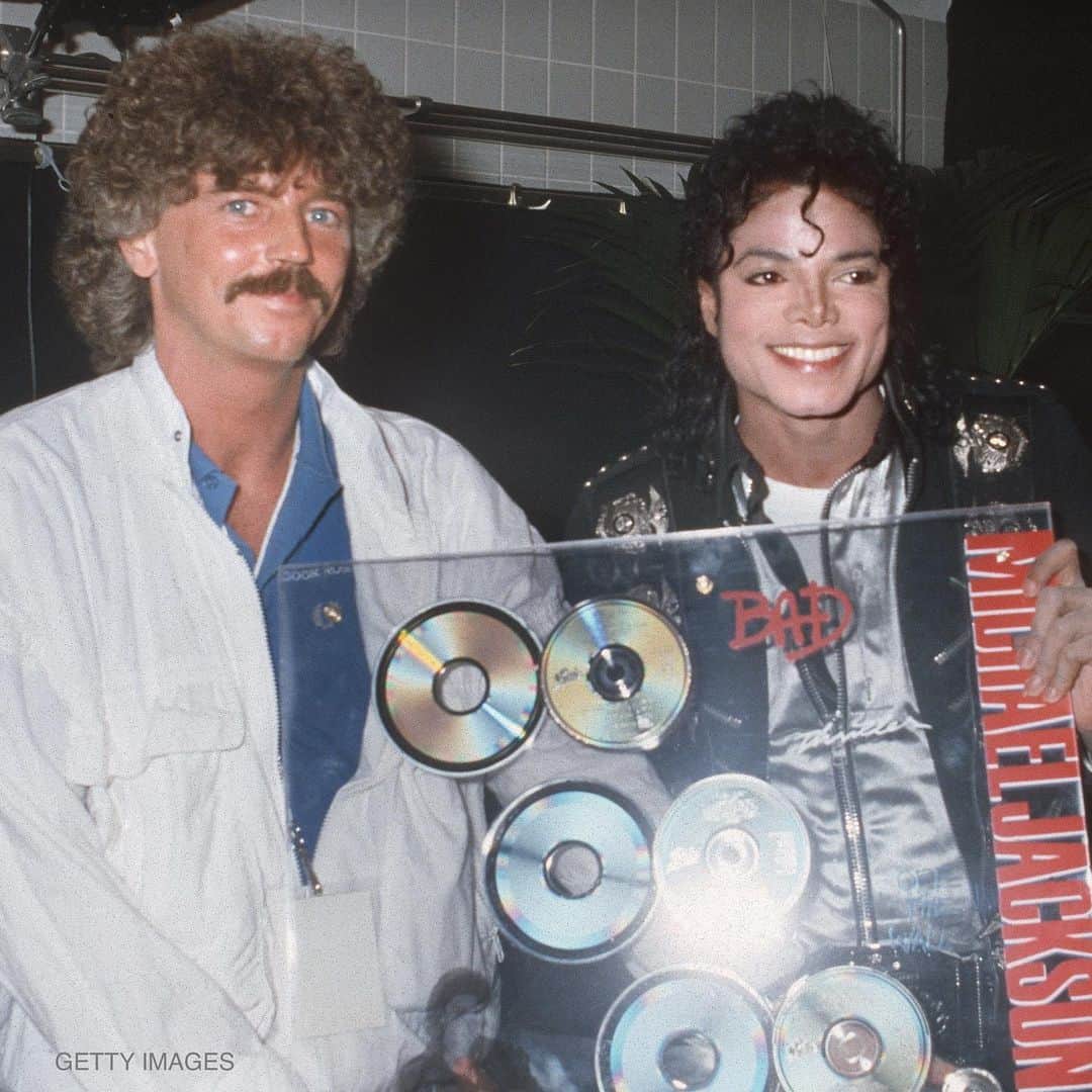 マイケル・ジャクソンのインスタグラム：「On this date in 1988, Michael Jackson gave his first of three Bad Tour performances in The Netherlands. Before the show, CBS Records executive Ruud Röben presented Michael with a plaque for sales achievements for the album.」