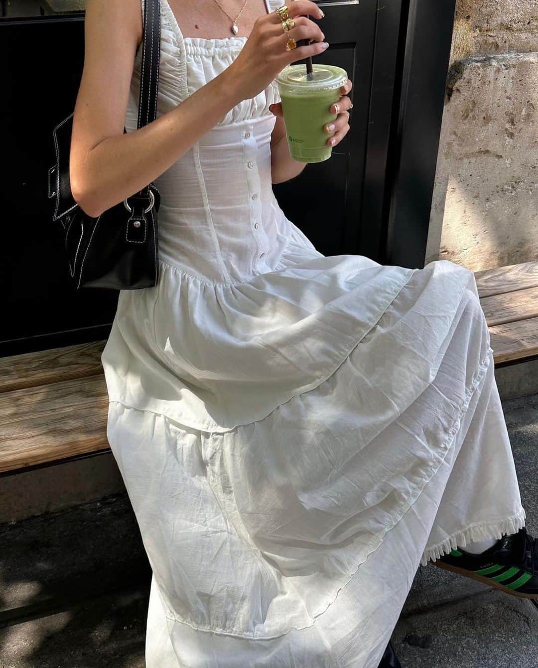 FRANKIES BIKINISのインスタグラム：「summer in paris 💌🥖🍷🍝🛵 @laurenladnier」