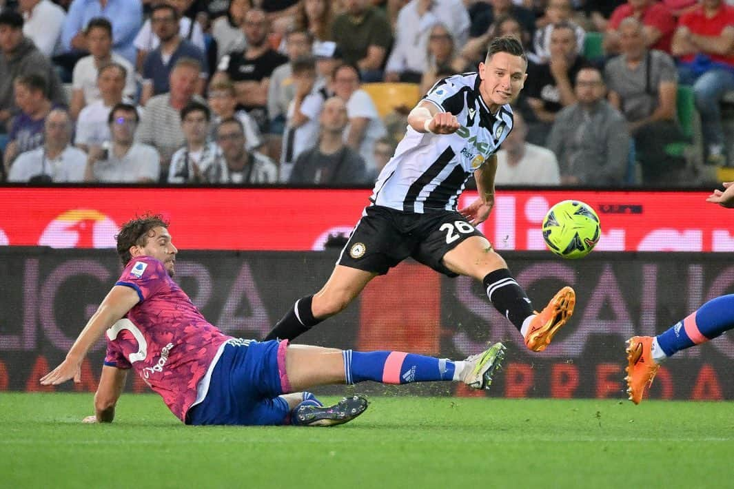 フロリアン・トヴァンさんのインスタグラム写真 - (フロリアン・トヴァンInstagram)「Dernier match de la saison ⚽️」6月6日 1時21分 - flotov