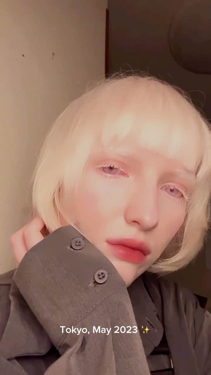 ナスチャのインスタグラム：「Thank you May for this amazing month and Tokyo for amazing people around 🤍」
