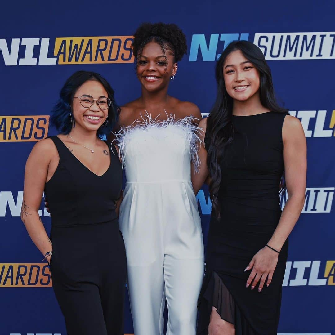 モーガン・ハードのインスタグラム：「so grateful for the opportunity to attend this year’s nil summit! what an amazing experience getting to meet student athletes from other schools and learning more about the world of nil」