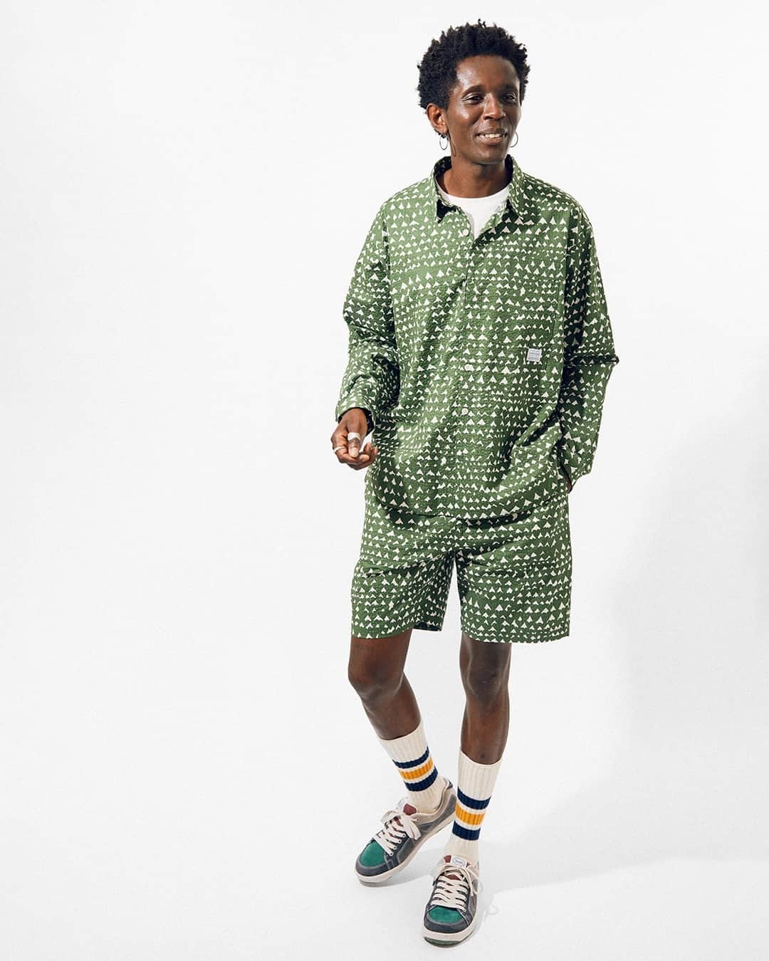ガーブストアのインスタグラム：「Summer uniform 👉 Home Party ⁠ ⁠ Signature shorts and lightweight shirting in an array of colours, patterns and fabrics.⁠ ⁠ Available in-store and online!」