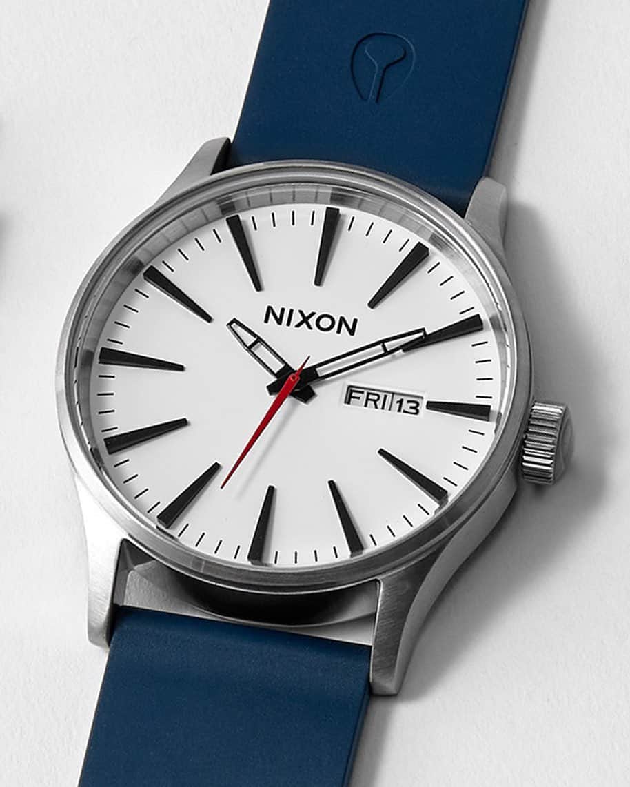 ニクソンのインスタグラム：「One of a kind.  Unless you want to build this Sentry too. We don’t mind. Here, we’ll even leave you a cheat sheet on the next slide.   Build a #Nixon timepiece that’s uniquely yours in our online custom shop. Who knows, maybe someone will be inspired to build your same design. How else do you become a trend setter?」
