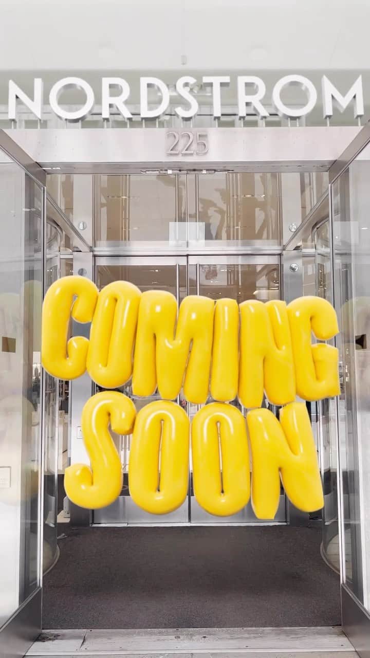 Nordstromのインスタグラム：「It doesn’t get better than this. 💛Anniversary Sale starts for everyone July 17. Sneak a peek starting July 3. Hit the link in bio to get ready now.​  ​  The sale is real! These balloons are not. We designed them digitally to bring the happy without harming the environment. #NSALE​」