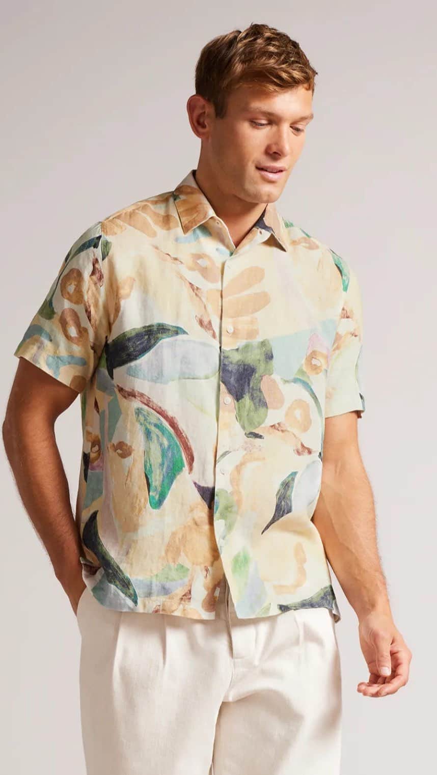 Ted Bakerのインスタグラム：「Lightweight printed linens? For summer? Well, obviously. #TedBaker #Holiday」