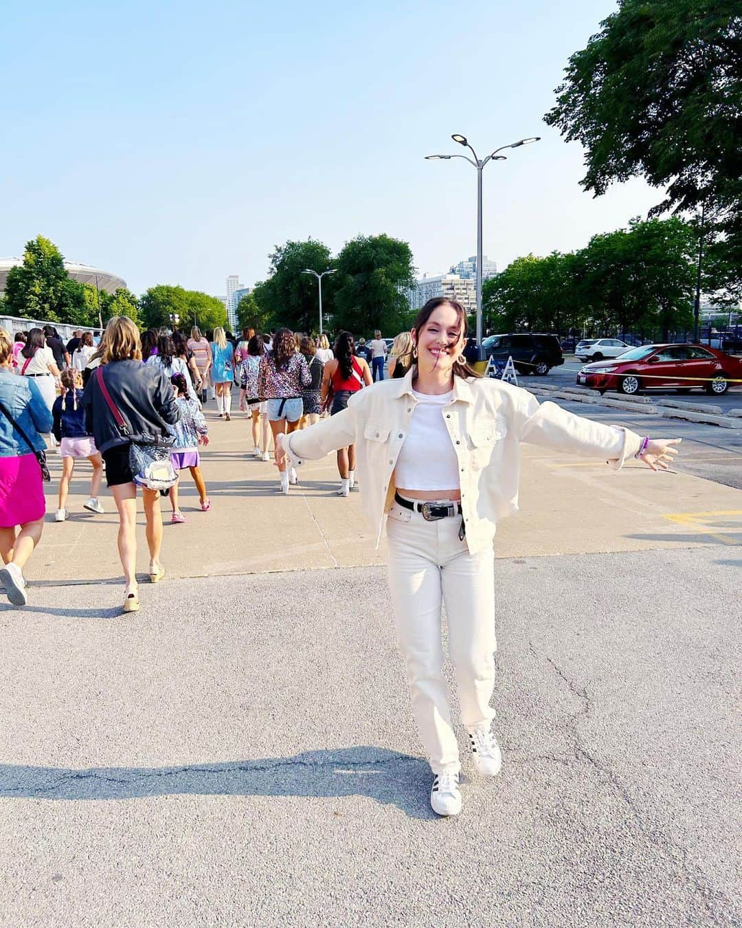 テッサ・ヴァーチュさんのインスタグラム写真 - (テッサ・ヴァーチュInstagram)「What a weekend in Chi-Town! ✨」6月6日 2時40分 - tessavirtue17