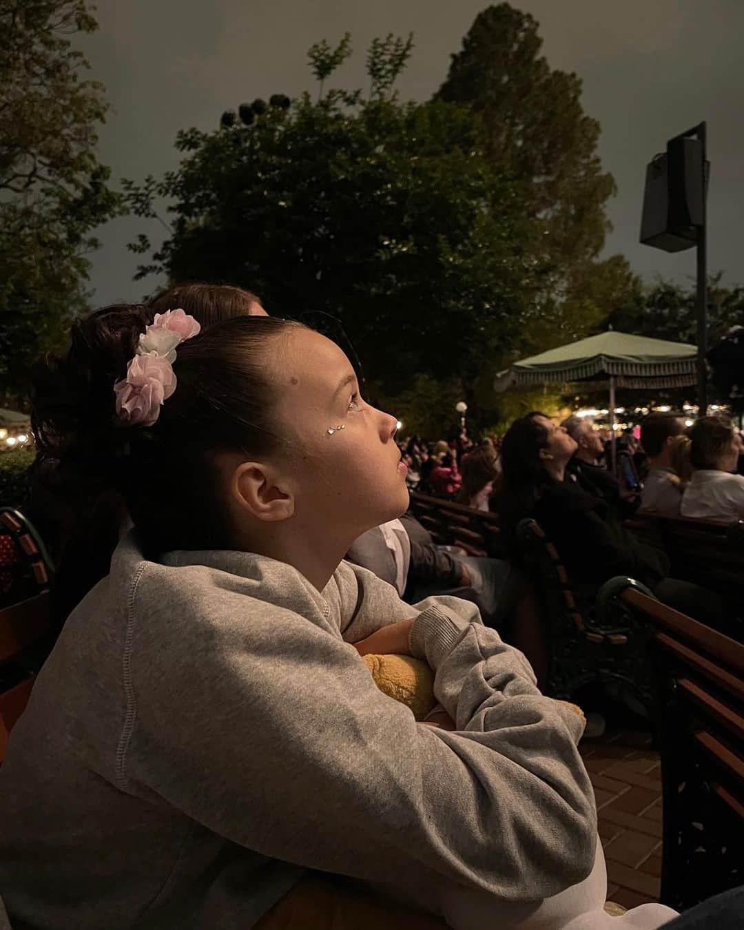 ジェナ・ディーワンさんのインスタグラム写真 - (ジェナ・ディーワンInstagram)「Celebrating Ev’s bday in the most magical place on earth 🪄👑🫶🏻💫」6月6日 2時59分 - jennadewan