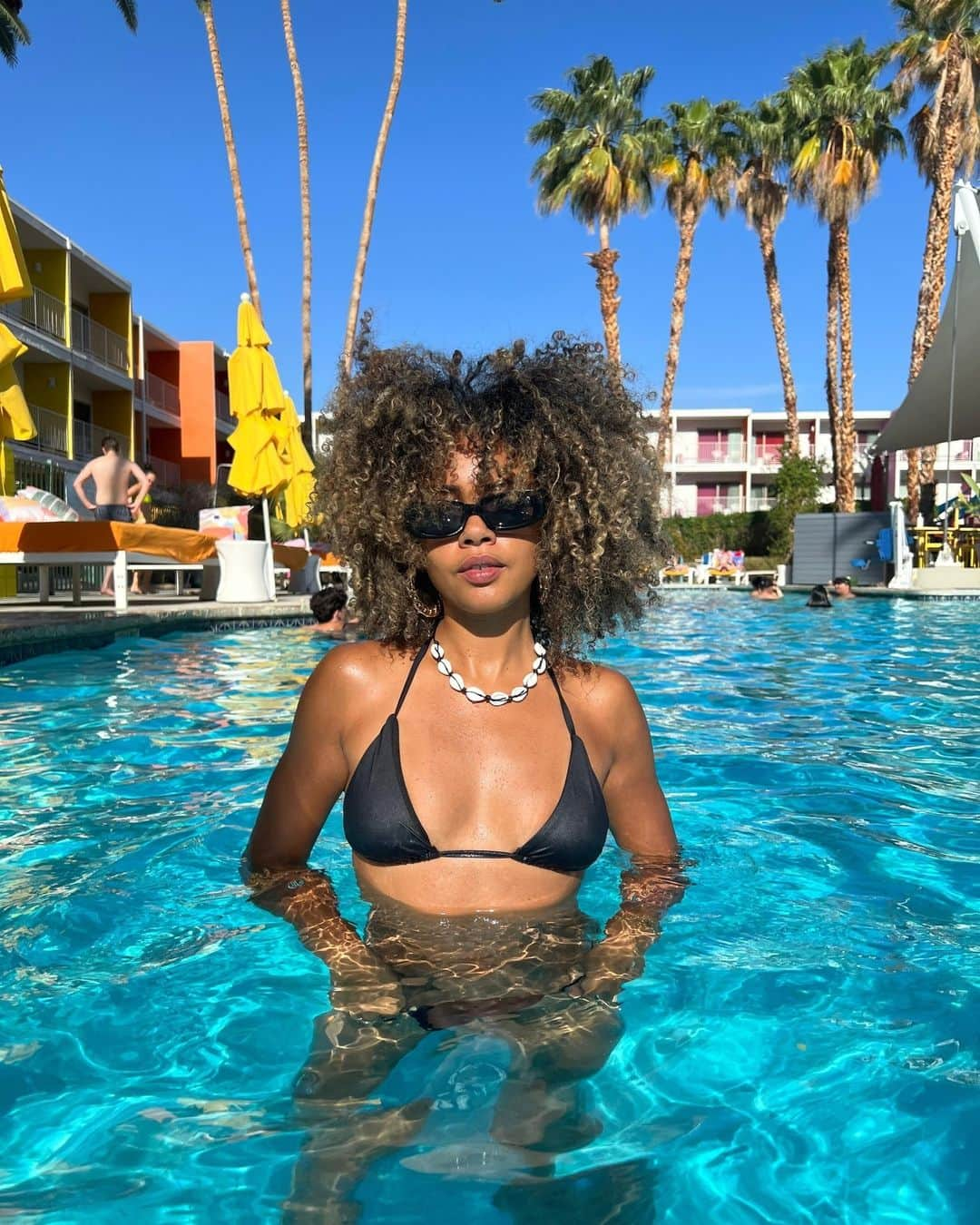 ASOSさんのインスタグラム写真 - (ASOSInstagram)「We're just over here turning heads poolside in ASOS 'kinis 👀 🌴 Holiday Shop is online RN serving high-key fits to level-up your summer 'drobe 💋  @thetallysharp [she/her] As Seen In ASOS DESIGN marble beach dress [117744801] @freyatidy [she/ her] As Seen In Jaded London swim set in butterfly print [119993452/ 121708471] @oceanlewis [she/her] As Seen In ASOS DESIGN micro tanga bikini bikini [129107266/ 129107266]」6月6日 3時00分 - asos