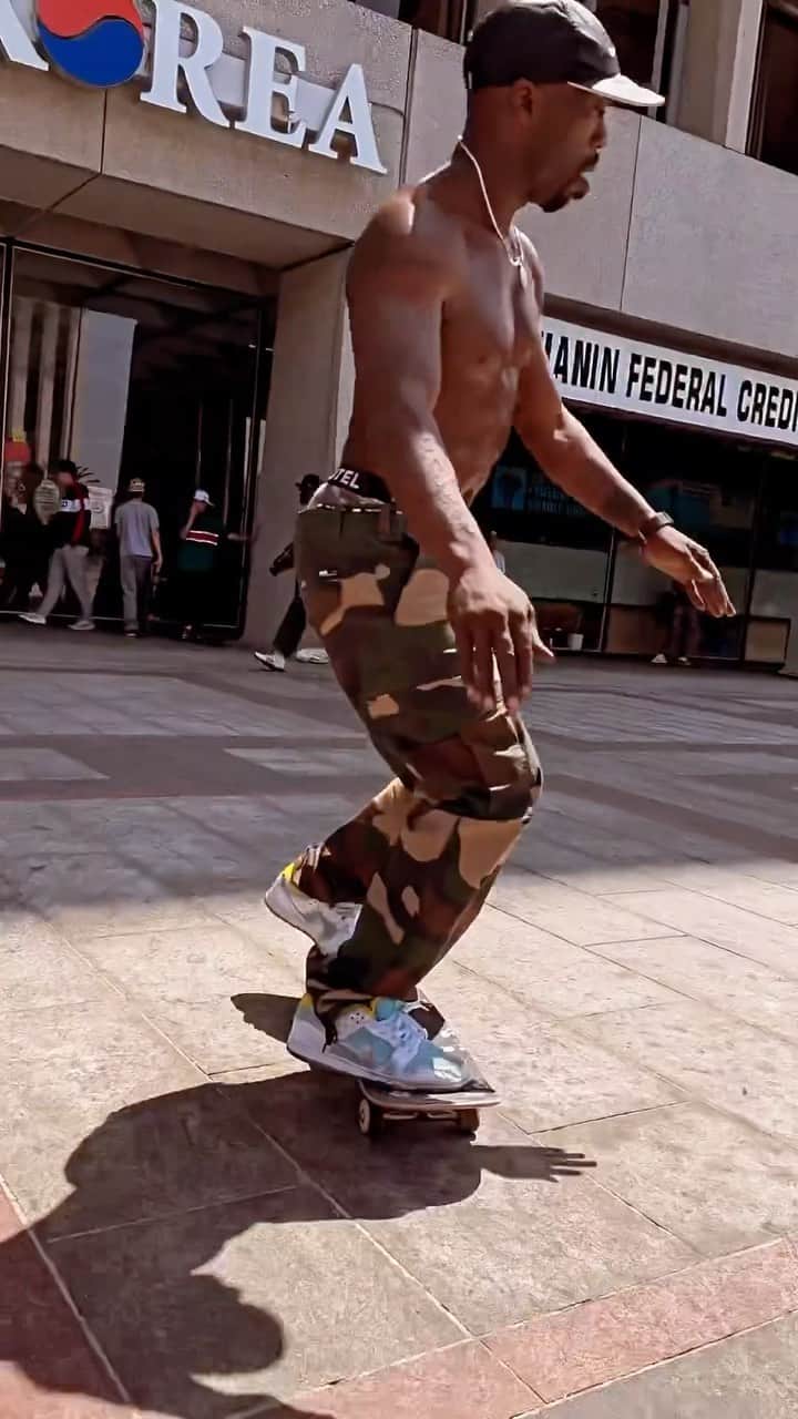 エフティーシーのインスタグラム：「♨️ @steviewilliams ♨️ FTC Sento Dunks spotted 📹 @itscooley #ftc #ftcskateboarding #forthecity #ftcsanfrancisco #ftcjp #ftctokyo #ftcnagoya #ftcosaka」