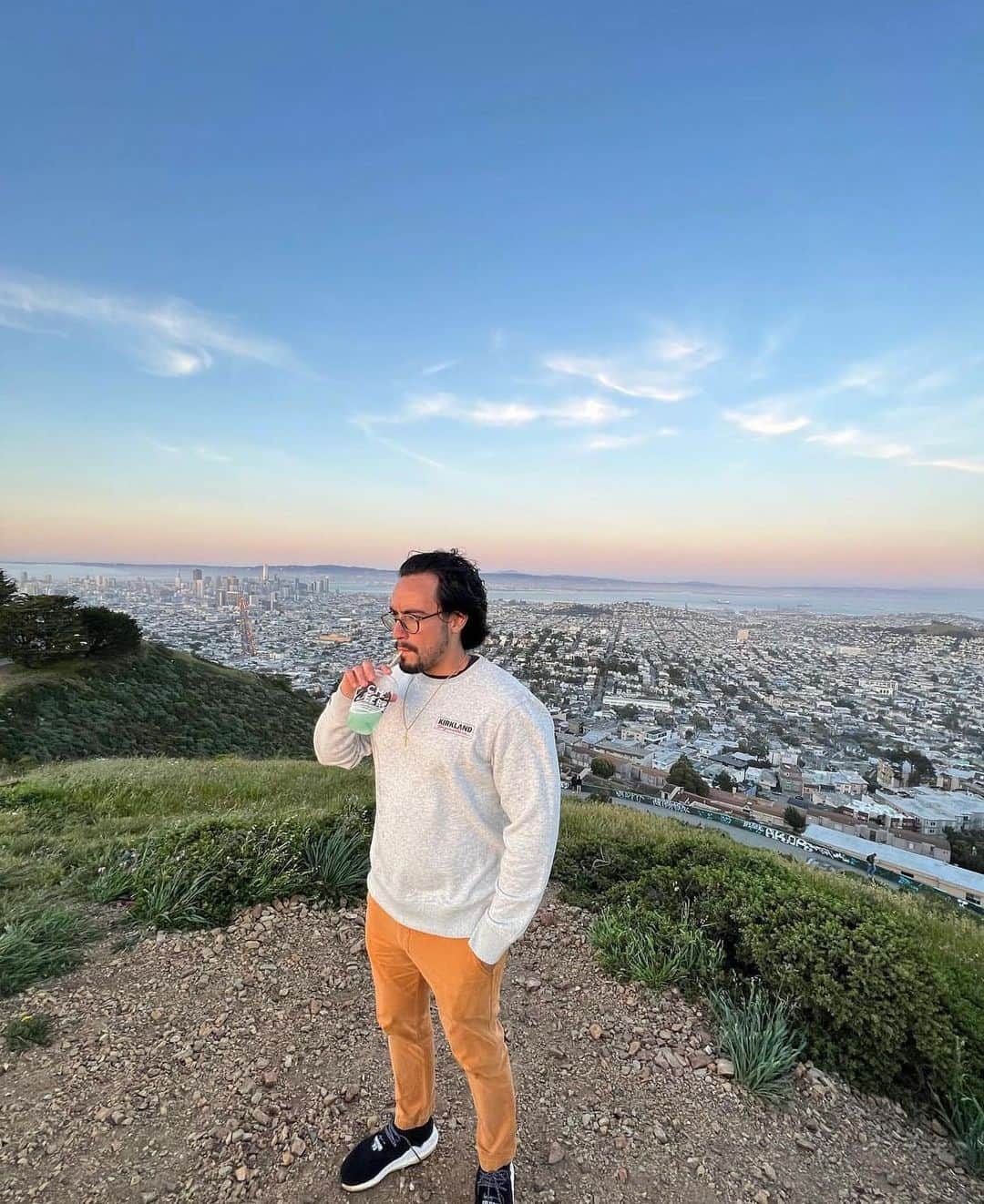 Taco Bellのインスタグラム：「romanticize your life」