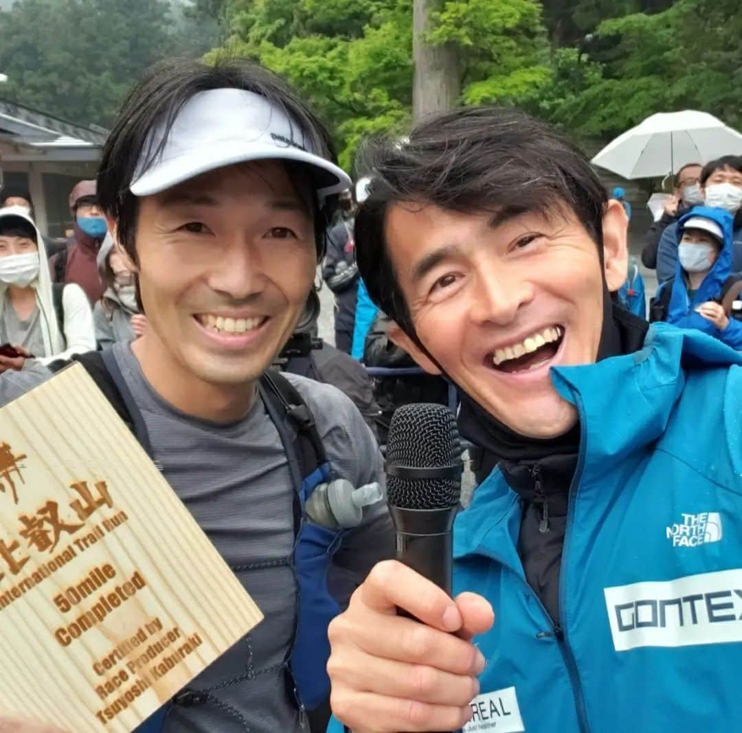 鏑木毅さんのインスタグラム写真 - (鏑木毅Instagram)「さぁいよいよ本日からマウンテンランニング・トレイルランニング世界選手権がオーストリアのインスブルクにて開催されます。 日本を代表する若き精鋭達に頑張って欲しいです！皆さん是非とも応援お願いいたします！様々なことをプレッシャーに感じずに精一杯の走りをして欲しいです！ https://dogsorcaravan.com/2023/06/03/wmrtc2023-innsbruck-stubai-preview/ #森本幸司 #甲斐大貴 #楠田涼葉 #トレイルランニング世界選手権 #秋山穂乃果 #吉住友里 #高村貴子 #小笠原光研 #クレイジーカロ #川崎雄哉 #西村広和 #吉野大和 #上田瑠偉 #トレイルランニング #essサングラス #gontex #tnfjp #trailrunning #dogsorcaravan #日本トレイルランニング協会 #トレランジャパン」6月6日 16時22分 - tsuyoshikaburaki