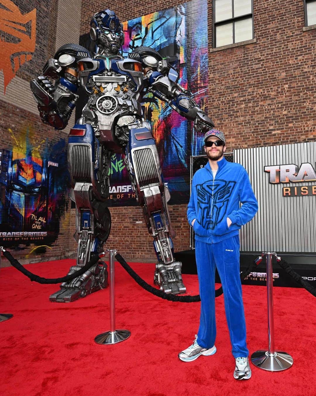Just Jaredさんのインスタグラム写真 - (Just JaredInstagram)「Anthony Ramos and Pete Davidson hit the red carpet together for the premiere of their new movie, "Transformers: Rise of the Beasts." They were joined by co-stars Dominique Fishback, Tobe Nwigwe, Liza Koshy, Michaela Jae Rodriguez, and more! All the photos are up now on JustJared.com. #AnthonyRamos #PeteDavidson #DominiqueFishback #TobeNwigwe #LizaKoshy #MichaelaJaeRodriguez #Transformers Photos: Getty」6月6日 14時56分 - justjared