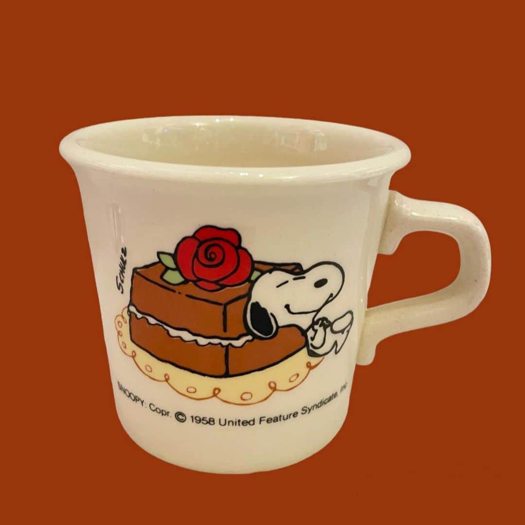 おもちゃやSPIRALさんのインスタグラム写真 - (おもちゃやSPIRALInstagram)「Vintage Peanuts Snoopy Mug入荷しました🍰  4000yen +tax」6月6日 14時57分 - spiral_toy