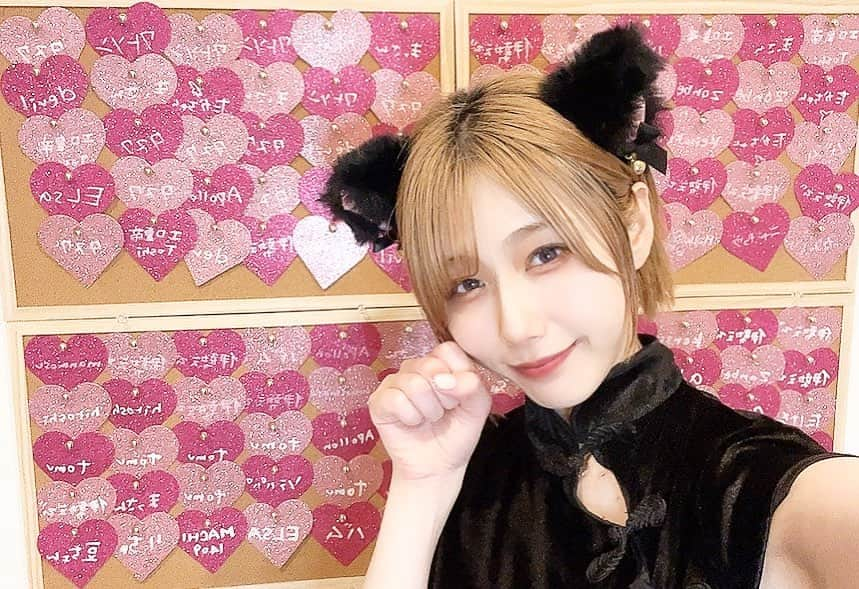 星見 蒼央＊Hoshimi aoのインスタグラム：「盾イベ10日間 ありがとうございました🥺❤️  2年ほどのライバー人生の中で 1番頑張った10日間でした。  結果は、ゴールドチーム72位🌱  めちゃくちゃ悔しいけど、 でも、 これだけ強い人たちの中で 3ヶ月足らずの私が ここまで戦えたのは 本当にすごい事だと思ってます🥺❤️  たくさんたくさん 応援ありがとうございました！🥺❤️  今月から、 配信はTikTokのみです✨ 保護動物たちへのチャリティーも今月から動きます🌱  やりたいことを少しづつ形にしていく。 今年はチャレンジの1年！ って決めてるから、 仕事もプライベートも夢も、 全部諦めずに まずはチャレンジしていくよ❤️  これからも あーちゃん。 をよろしくお願いします❤️」