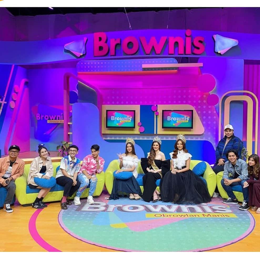 のインスタグラム：「Have a great day @brownis_ttv 😘😆」