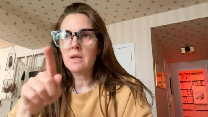 のインスタグラム：「TO ALL YOU TABLOIDS」