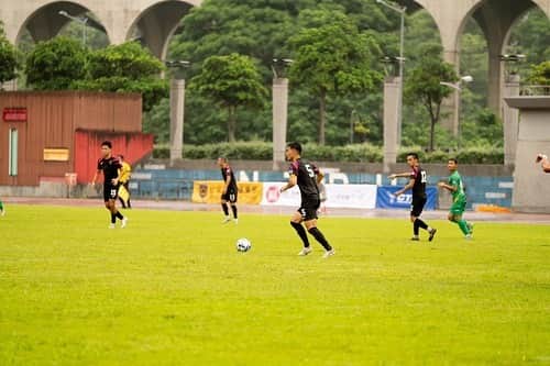 一柳夢吾さんのインスタグラム写真 - (一柳夢吾Instagram)「. キャリアや年齢ではなく、今何ができるかが一番大切。 チームの為に汗をかいて、ユニフォームを汚すのが自分のやり方。 ⁡ 試合は大敗だったけど少し休んでまた仕事に戻ろう。 ⁡  ⁡ ⁡📷: @ball_fact_news373   ⁡ ⁡ #taiwanfootball#taiwanfootballleague#taiwan#taipei#台湾#台北#台湾サッカー#台湾サッカーリーグ#台灣企業甲級足球聯賽#一柳夢吾」6月6日 7時19分 - yugo_ichiyanagi
