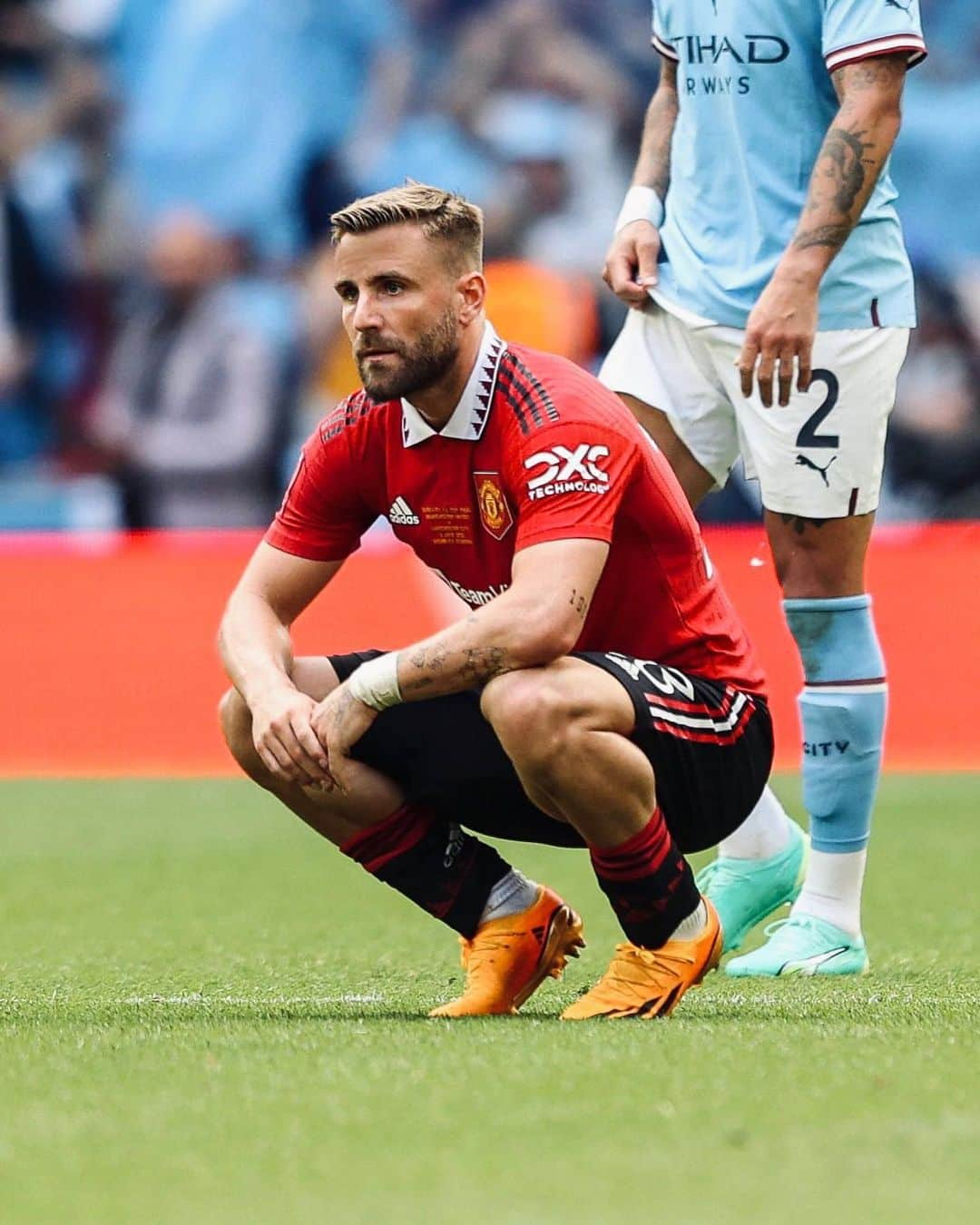 ルーク・ショーのインスタグラム：「Saturday was frustrating but we have the break to reflect. I know we are moving in the right direction. Thank you for another season of support, see you in July @manchesterunited」