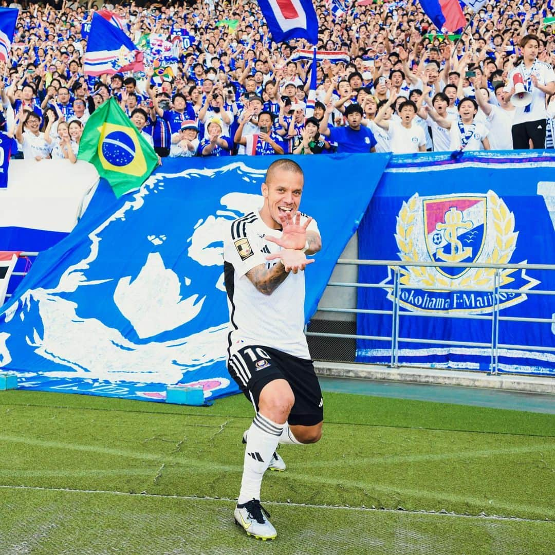 横浜F・マリノスさんのインスタグラム写真 - (横浜F・マリノスInstagram)「Turn the game around💥 #fmarinos #Ｊリーグ #マルコスジュニオール」6月6日 11時51分 - yokohamaf.marinos