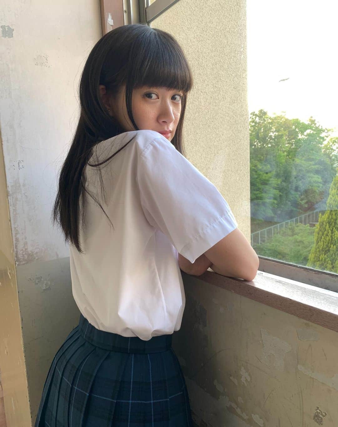 村井の恋さんのインスタグラム写真 - (村井の恋Instagram)「＼#スイモラ 第4話先行配信スタート🍭／  制服姿のりんごちゃん🍎❣️  心とりんごが付き合っていた頃、2人の間に一体何が？🫢  ／ 🍭#スイートモラトリアム 🍭 第2話をTVerで無料配信中!!📢✨ #Paravi #UNEXT で第4話先行配信中📡 ＼  #鈴鹿央士 #小西桜子 #田辺桃子 #毎週火曜深夜24時58分から放送中!! #tbs #ドラマストリーム #マンガボックス #新ドラマ #ドラマ #TBSドラマ」6月6日 12時02分 - tbs_drama_stream