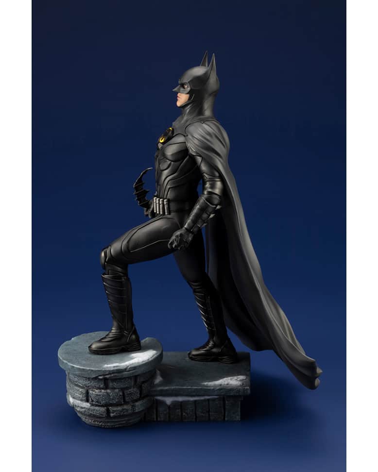 株式会社 壽屋 コトブキヤさんのインスタグラム写真 - (株式会社 壽屋 コトブキヤInstagram)「PRE-ORDERS OPEN Everyone's favorite legendary hero makes a comeback! Michael Keaton as Batman from "THE FLASH" will be released as a statue in the ARTFX line!  bit.ly/Batman_ARTFX_Statue  #TheFlashMovie #Batman」6月6日 12時18分 - kotobukiya_official