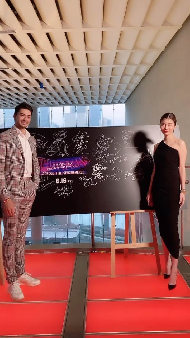 島袋聖南のインスタグラム：「マーベルシリーズのスパイダーマン 『スパイダーマン:アクロス・ザ・スパイダーバース』 試写会＆レッドカーペットイベントに参加しました🕸🕷 #スパイダーマン」
