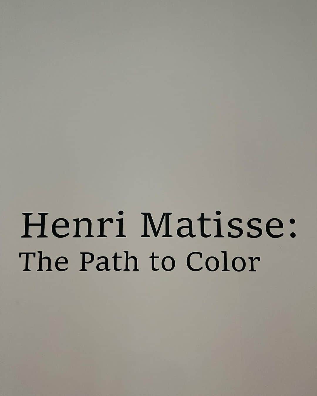葉月蓮のインスタグラム：「HENRI MATISSE:  The Path to Color  アンリ・マティスの生涯をかけた創作に対する冒険に感化されました。 約150点の作品があって圧巻。 私もモデルとして冒険していきたいと思いました♪  #東京都美術館 #マティス展」