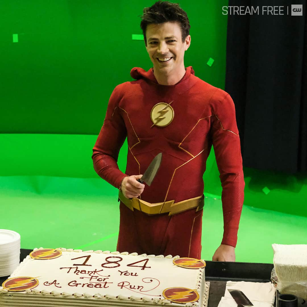 The Flashのインスタグラム：「Another #BTS photo dump of the team that made you believe in the impossible ❤️ #TheFlash」