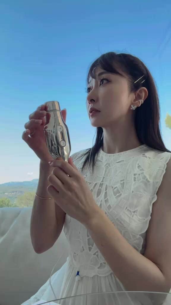 のインスタグラム：「現在中国で既に発売されているデュアルLEDユーストリートメント 日本は2025年〜2026年発売予定  #ABSOLUE #LONGEVITYRETREAT #LANCOMEOFFICIAL #ランコム #アプソリュ #ロンジェビティリトリートメント #PR」