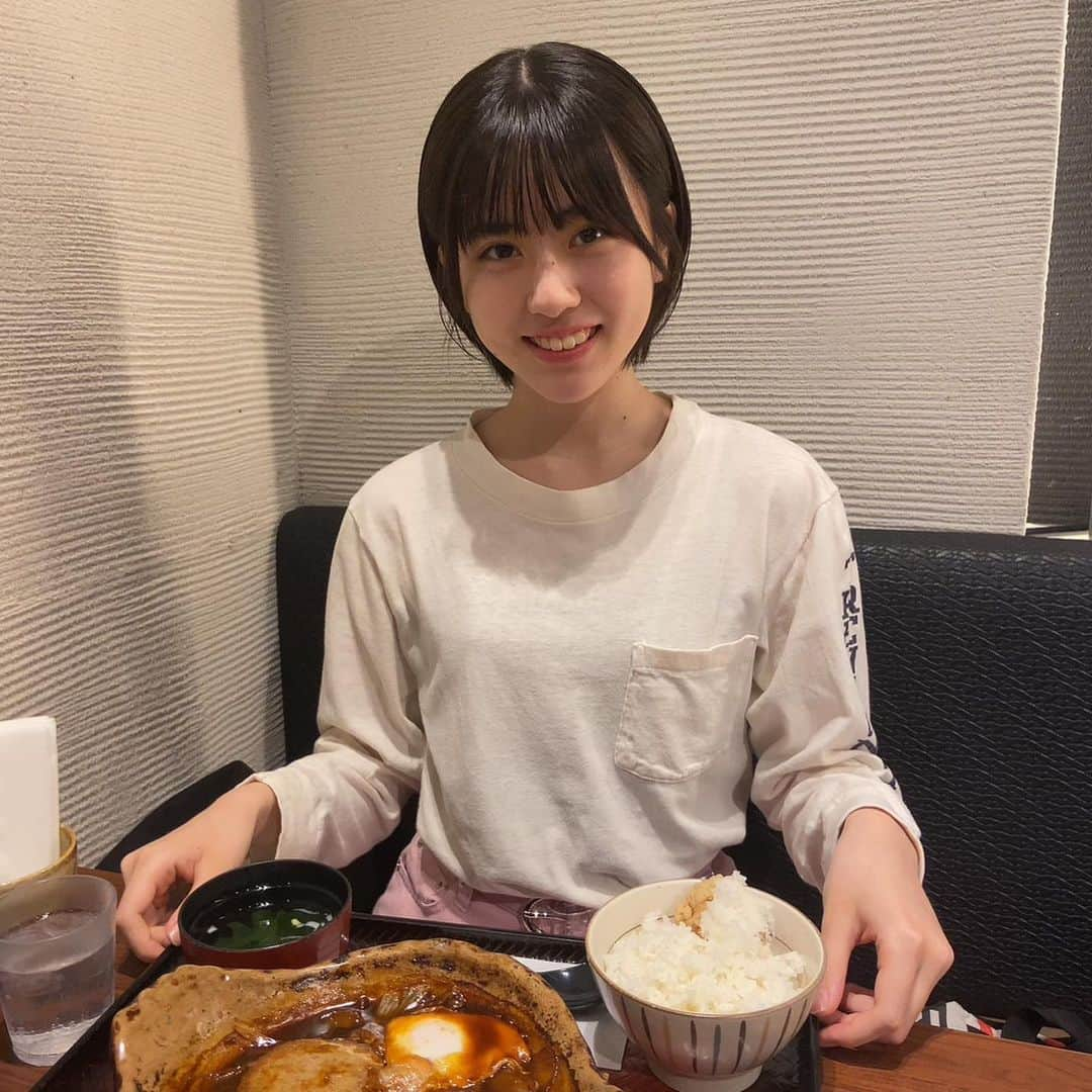 冨波心さんのインスタグラム写真 - (冨波心Instagram)「ハンバーグ食べました〜 美味しかった❤︎  #冨波心 #スターダストプロモーション #高校生 #高校1年生 #女子高校生 #jk #jk1 #fjk #07 #16 #16yrs #kokoro #kokorotoba #japan #japanesegirl」6月6日 17時09分 - kokoro_toba_official