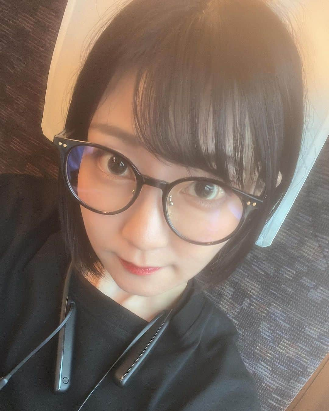 ヒラヤマンさんのインスタグラム写真 - (ヒラヤマンInstagram)「インスタアップするのすぐ忘れるw #眼鏡女子 #伊達メガネ #眼は本当に悪い」6月6日 17時36分 - hirayaman2